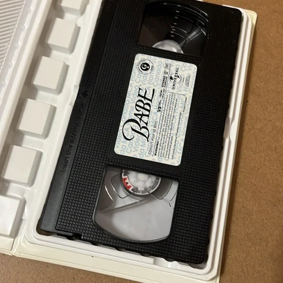 Babe VHS Bundle - Picture 3 of 4